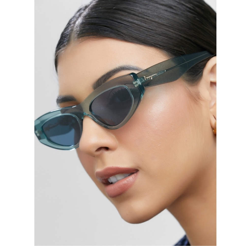 Salvatore Ferragamo Sunglasses, New 215 - Picture 2 of 13